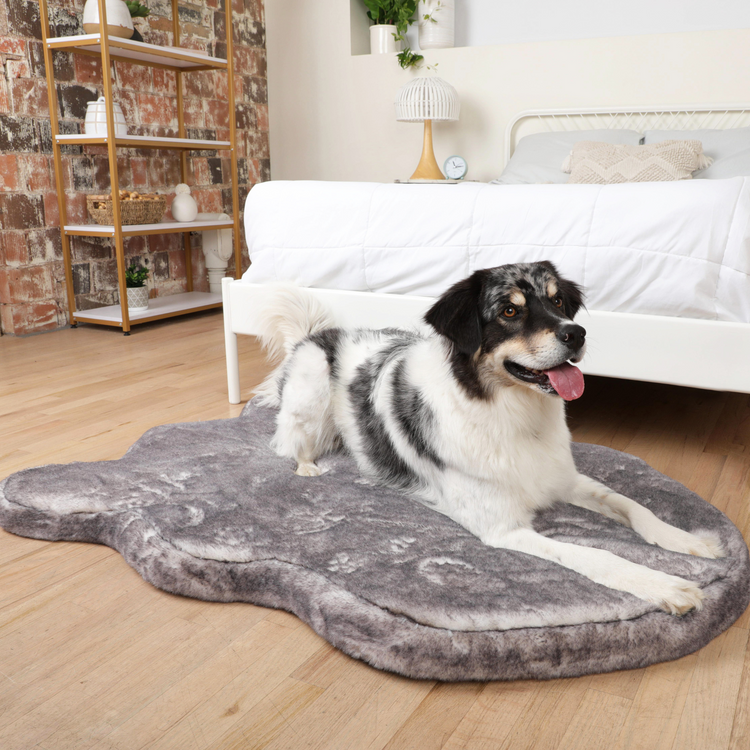 PupRug™ Luxe Faux Fur Orthopedic Dog Bed - Ultra Soft Chinchilla