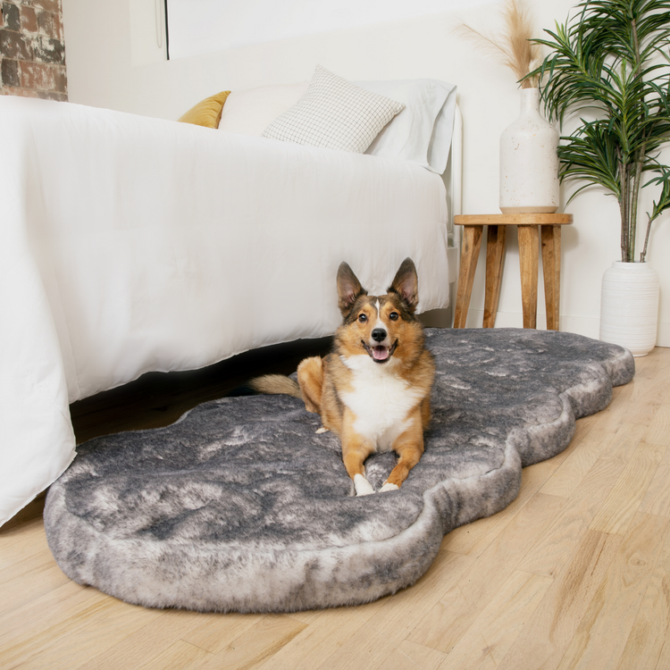 PupRug™ Runner Luxe Faux Fur Memory Foam Dog Bed - Ultra Soft Chinchilla