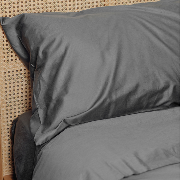 PupSheets™ Hair Resistant, Antimicrobial & Cooling Sheet Set - Graphite