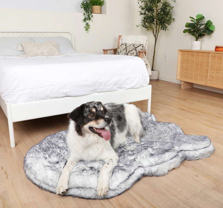 PupRug™ Luxe Faux Fur Orthopedic Dog Bed - Ultra Plush Arctic Fox