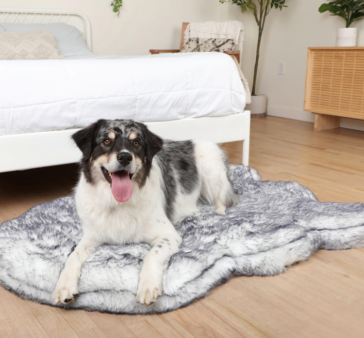 PupRug™ Luxe Faux Fur Orthopedic Dog Bed - Ultra Plush Arctic Fox